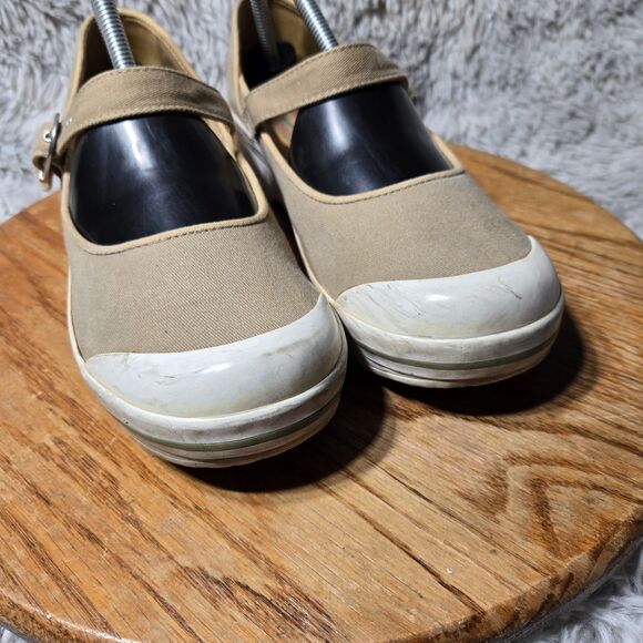 Dansko Vegan Valerie Mary Jane Women 9.5-10 EU 40 Shoe Beige Canvas Buckle Clogs - Picture 3 of 13